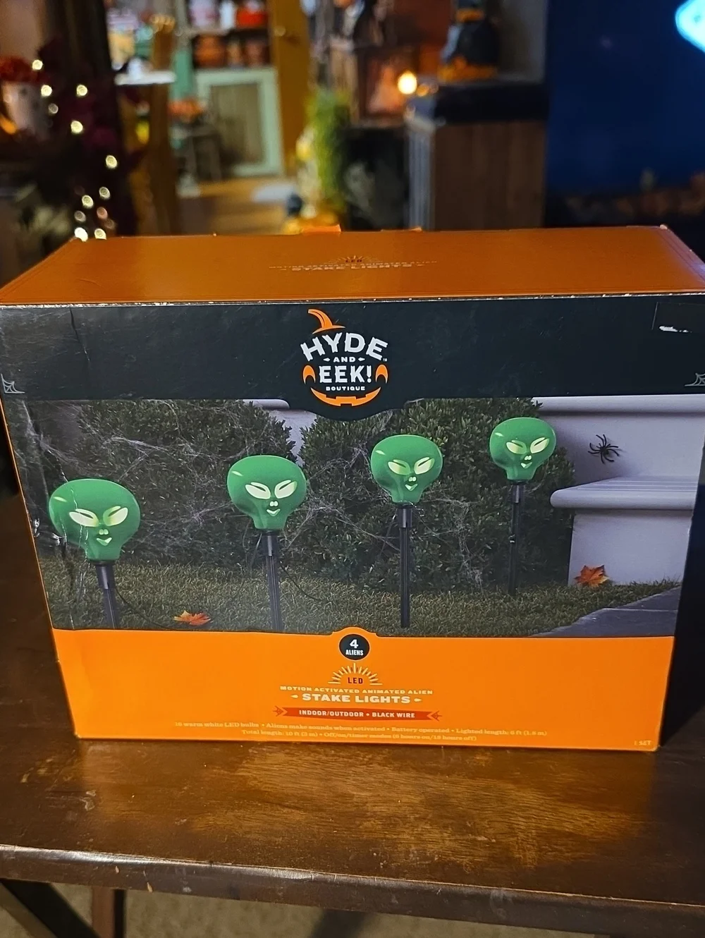 Hyde & Eek! Green Alien Stake Lights - Pack of 4